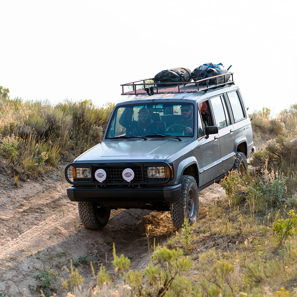 square body Isuzu Trooper