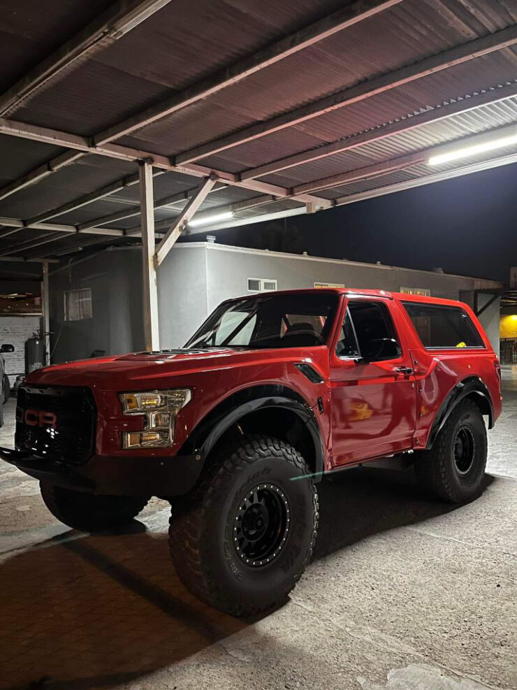 OBS BRaptor - A 1996 Ford Bronco Pre-runner With A Modern F150 Front End