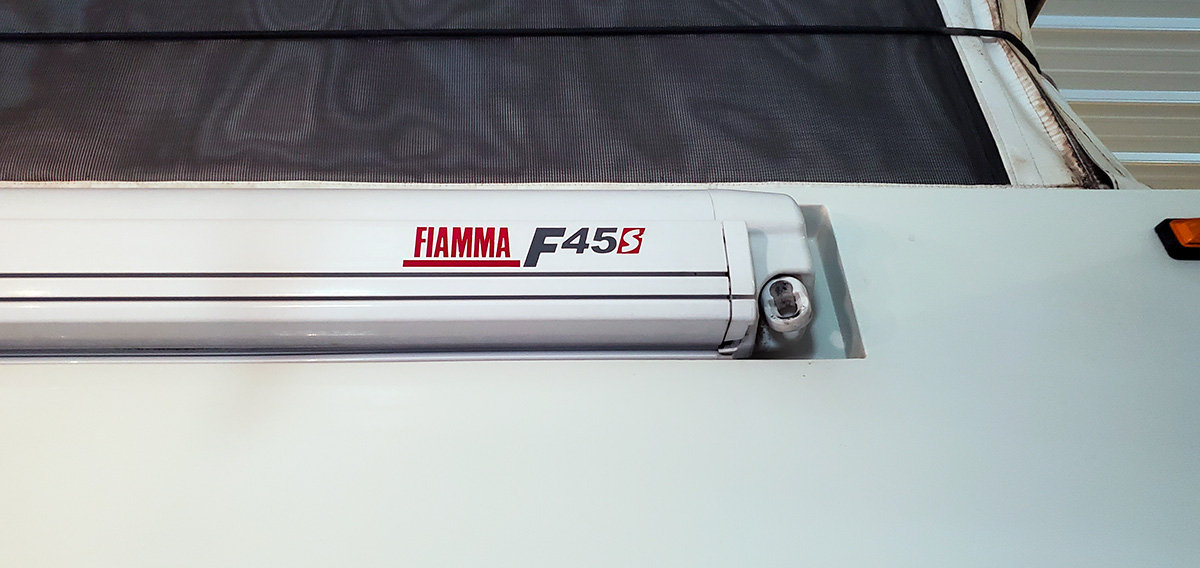 Fiamma f45S awning