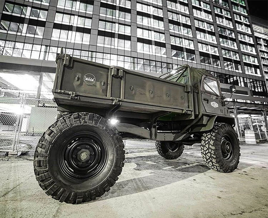 Unimog on 40 inch offroad tires