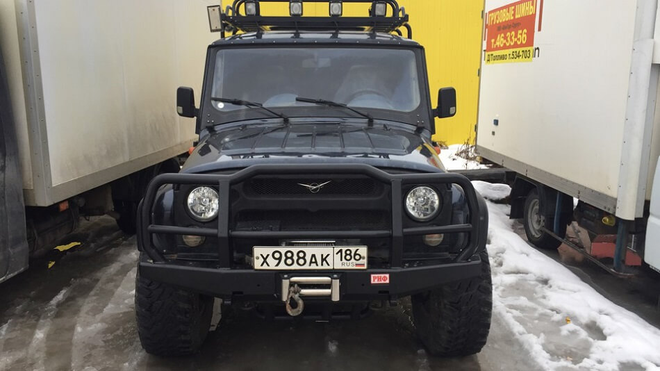 Uaz hunter lifted with Off-road bumper, winch and push bar