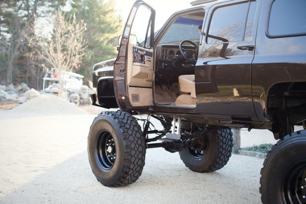 Lifted truck cabin
