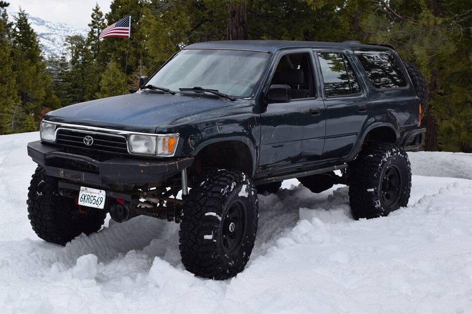 Mud terrain tires in snow - Toyota 4Runner