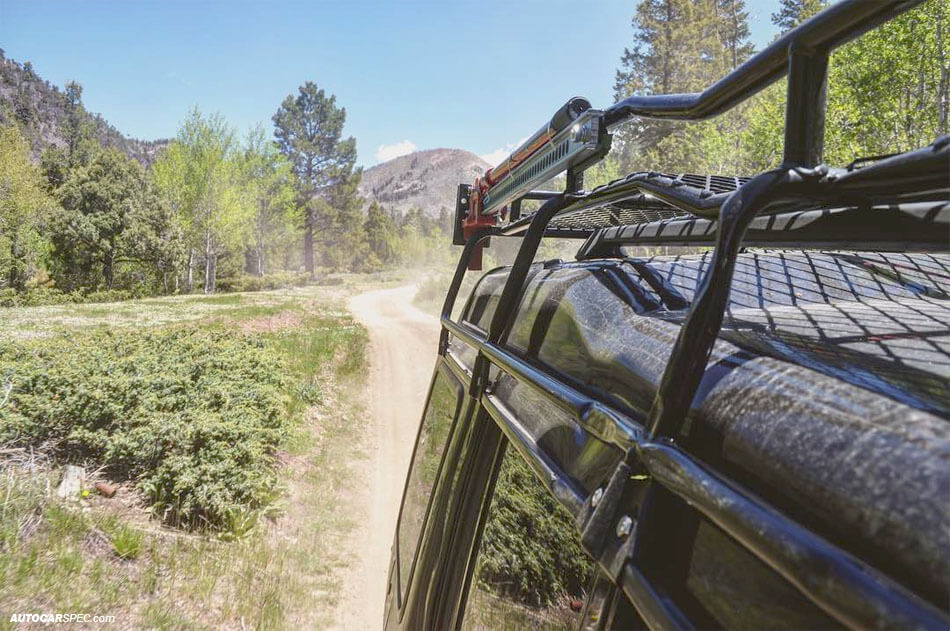 Land Rover Discovery lifted 35 inch tires safari roof rack