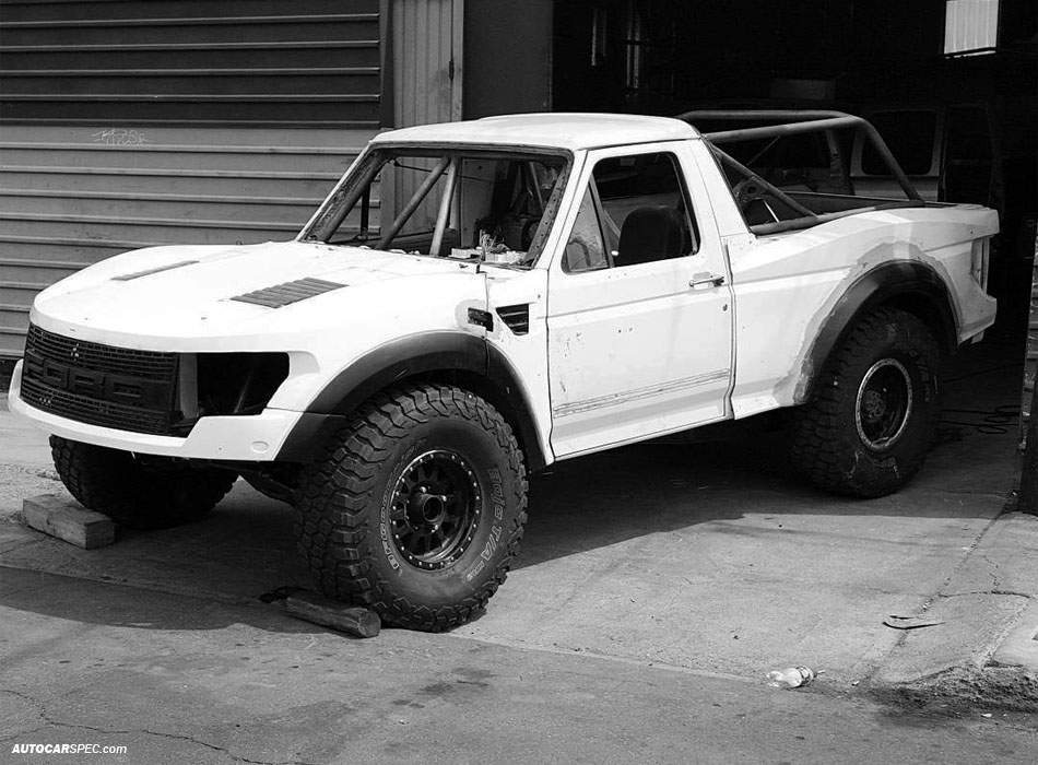 Ford Bronco Prerunner fabrication