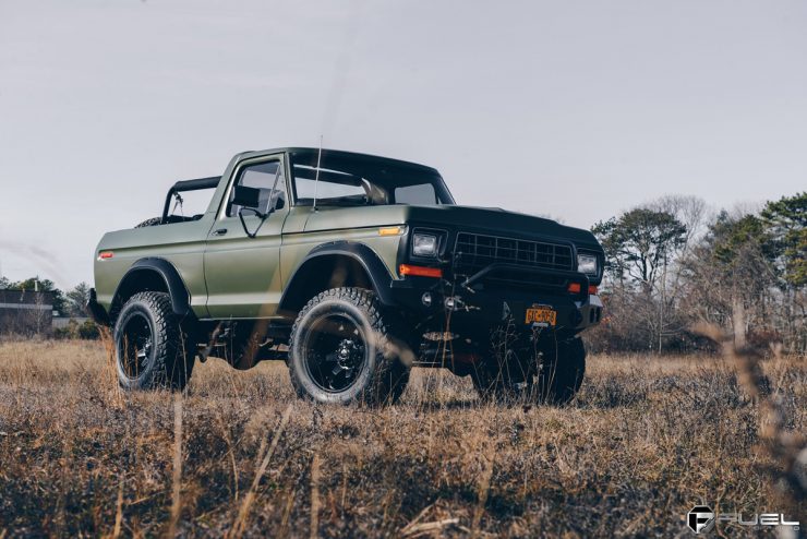 Old 1978 Ford Bronco With The Top Off