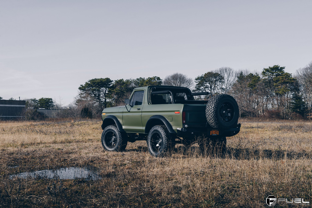 Ford Bronco 2 Spare Tire Holder