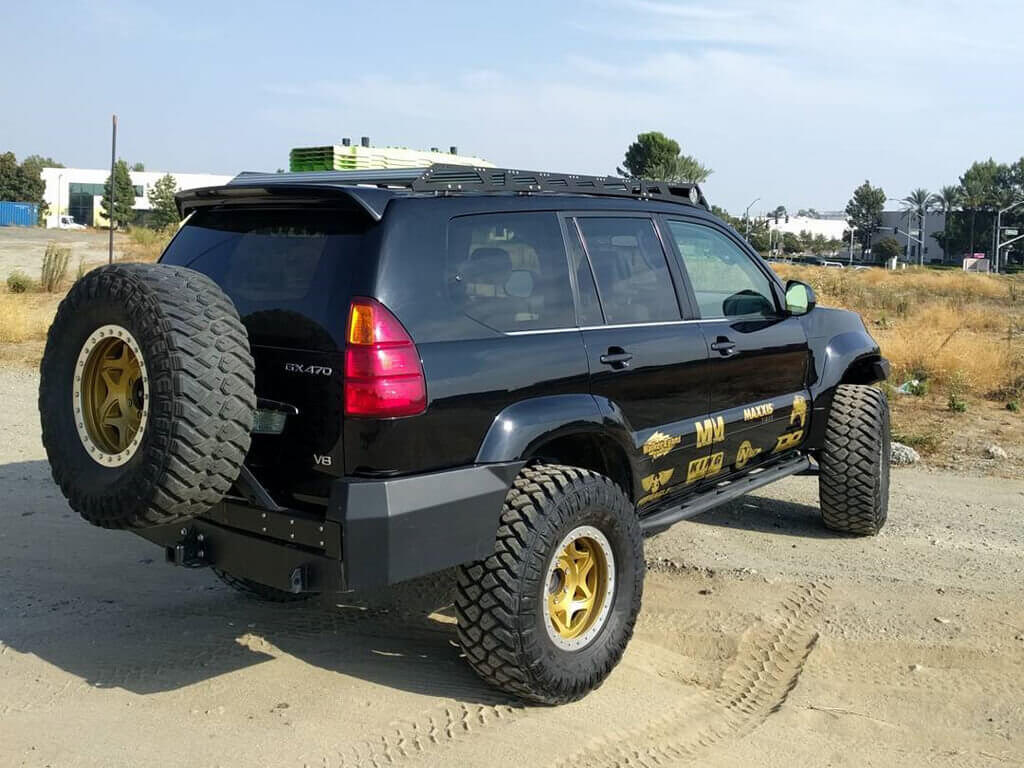 Lexus GX460 Rear Offroad Bumper With a Spare Tire Carrier Made of Steel