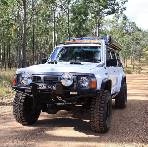 Lifted Nissan patrol - rare 4x4 of USA