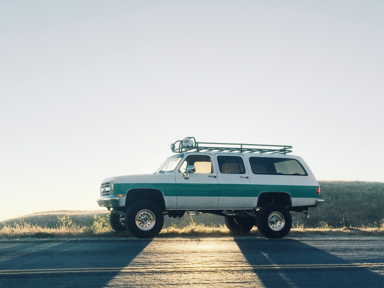 Lifted Square Body Chevy Suburban on 35 Inch Wheels