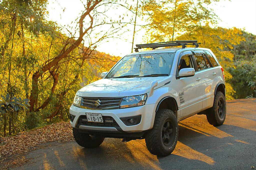 Lifted Suzuki Grand Vitara With 5 inch lift kit