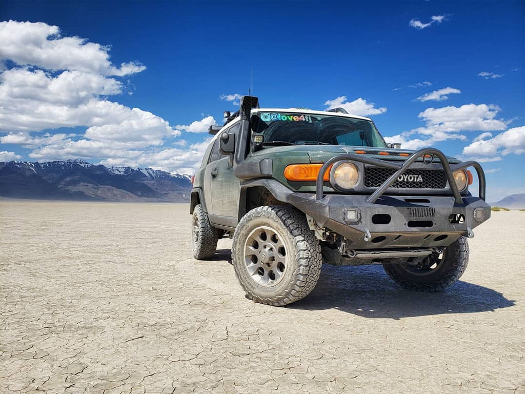 Toyota fj cruiser miniature