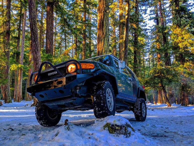 Toyota FJ Cruiser Overland Build on a Budget: Must-Have Mods