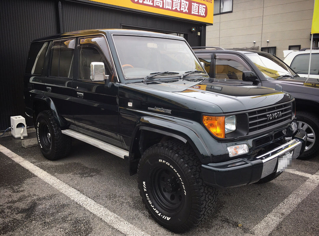 Land Cruiser Prado 78 lifted on 33 offroad wheels with 4 inch lift