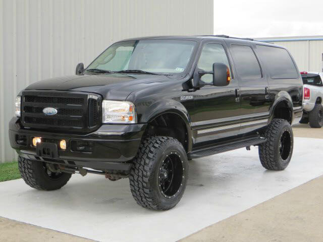 Lifted Ford Excursion 35 inch tires and 6 inch lift