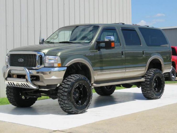 Lifted Ford Excursion on 37s