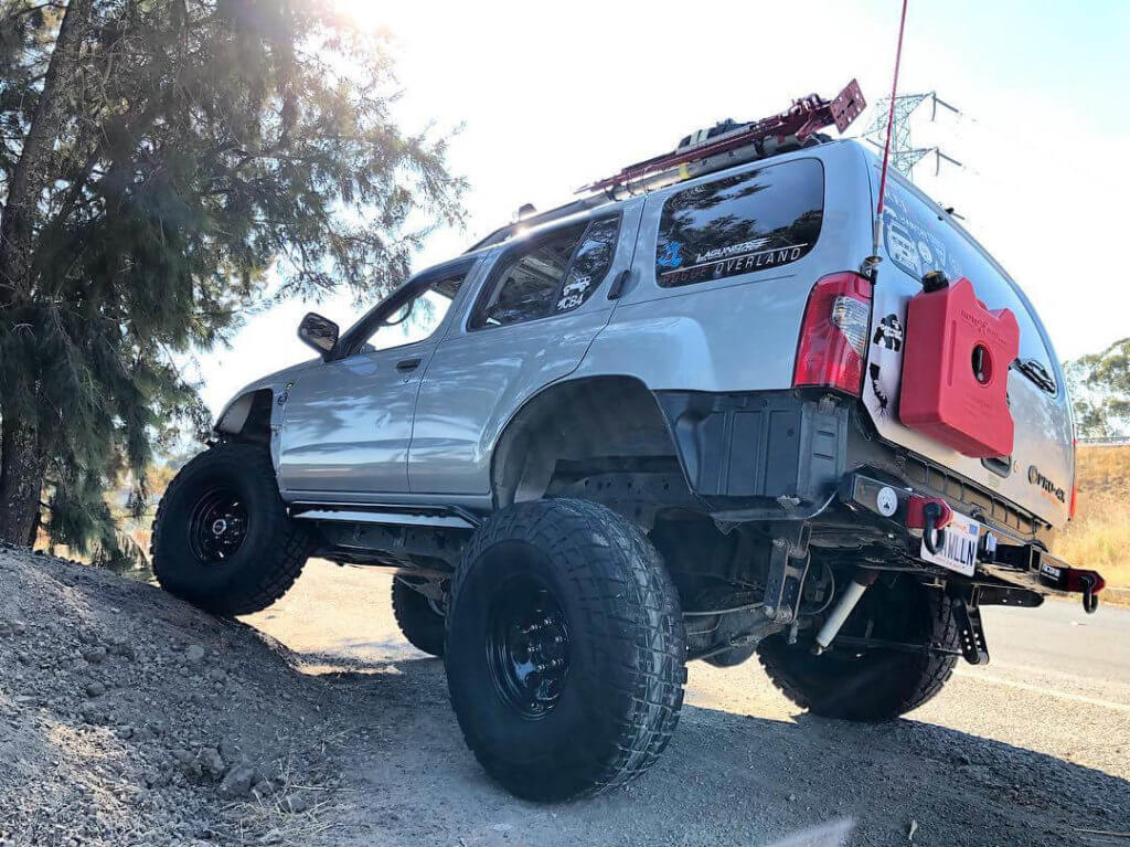 1st Gen Nissan Xterra Off Road Build With 35 Inch Tires And Lift