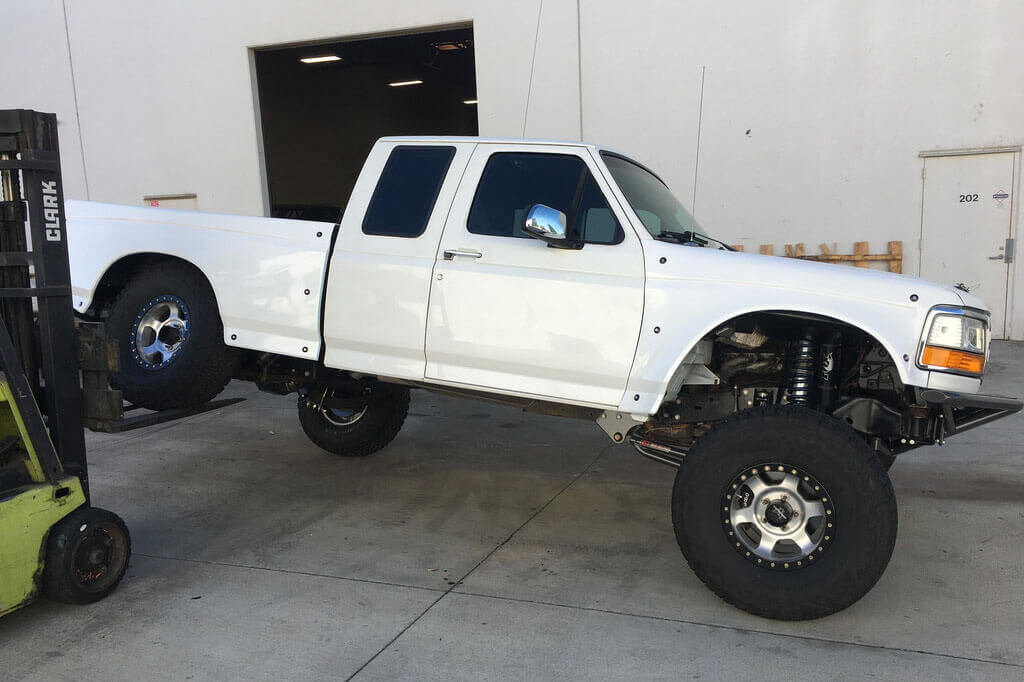 1994 Ford F150 obs prerunner flexing RWD long travel