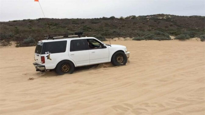 Ford Expedition Prerunner Suv With Long Travel Suspension