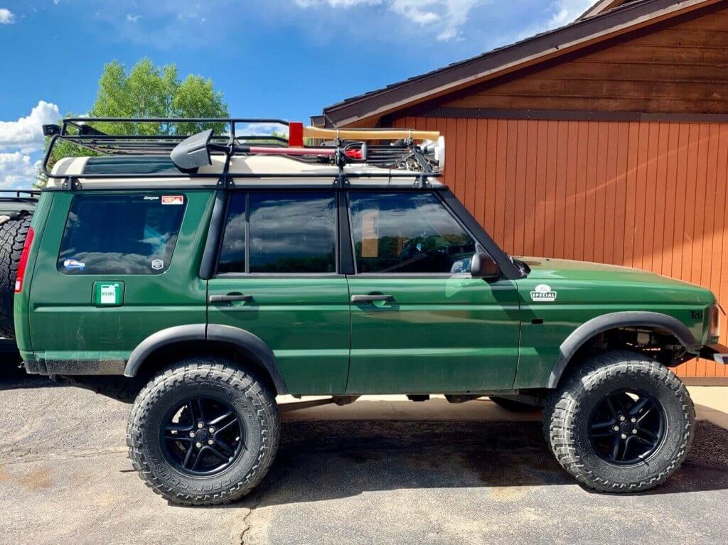 Lifted Land Rover discovery on 36 inch tires with Rovertym 3" lift with springs and 2.5" body lift