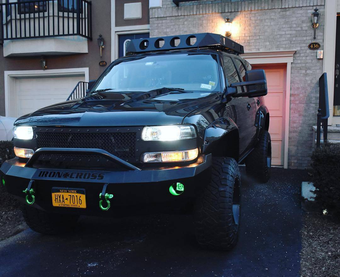 Chevy Tahoe towing mirrors and Steel bumpers with a hoop