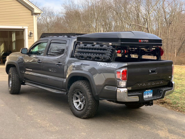 iKamper roof top tent on the bed rack toyota tacoma trd offroad