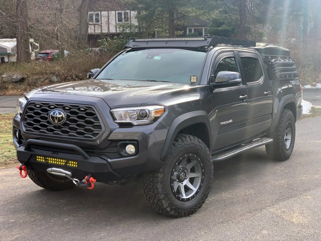 Lifted Toyota Tacoma on 33" BF Goodrich offroad wheels