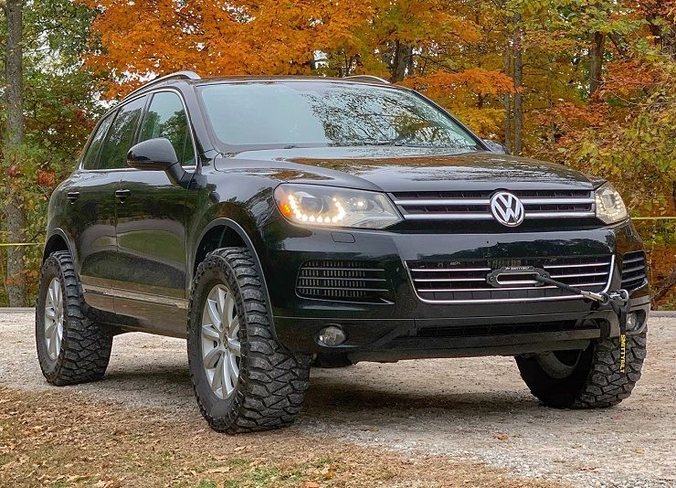 Lifted Volkswagen Touareg With 33 Mud Tires small