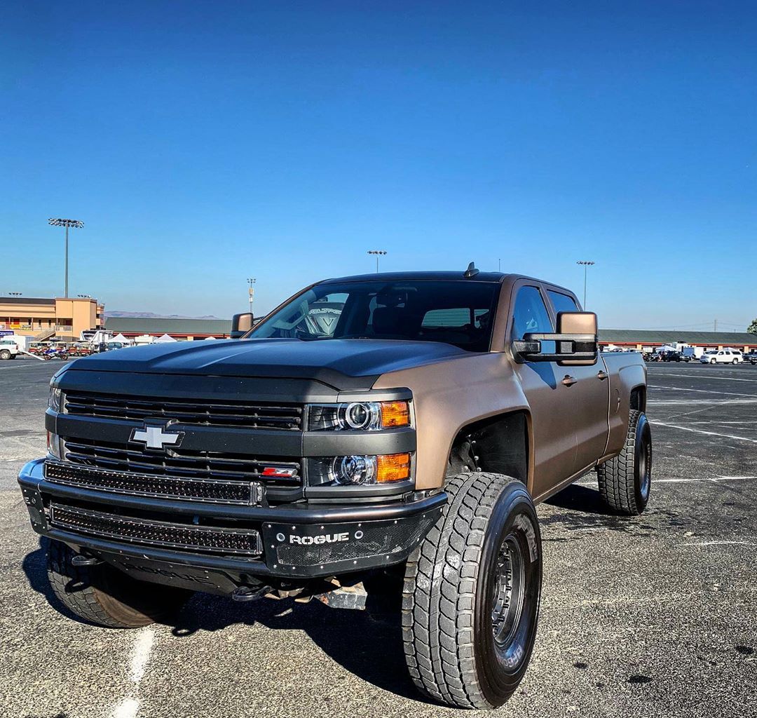 2015 Chevrolet 2500HD LML Turbodiesel Duramax lifted truck for sale