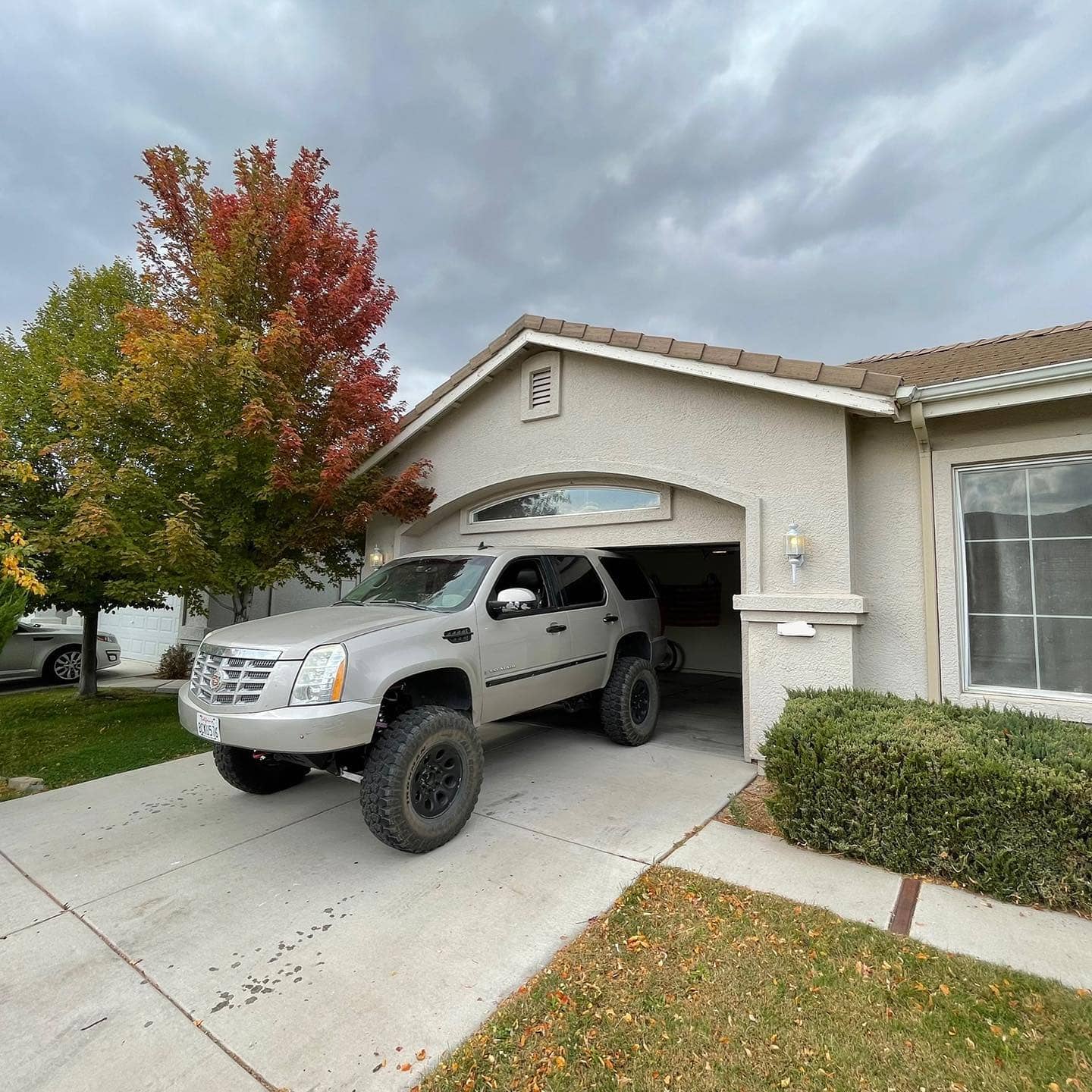 Cadillac Escalade Prerunner