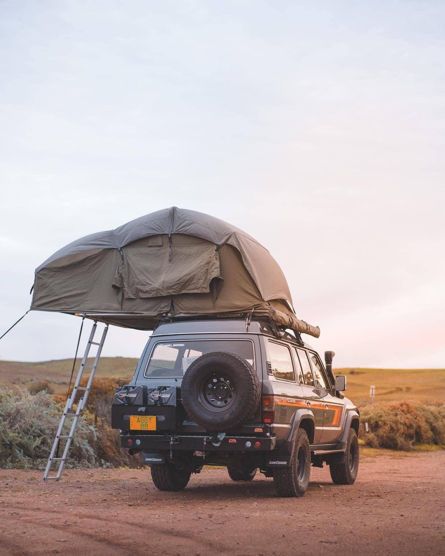 Toyota Land Cruiser HG61 with Darche overland tent