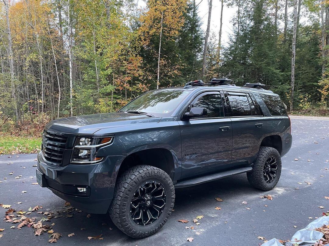 Chevy tahoe wit 35x12.5 Nitto Ridge Grapplers