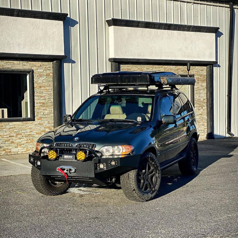 Lifted BMW X5 E53 off road build
