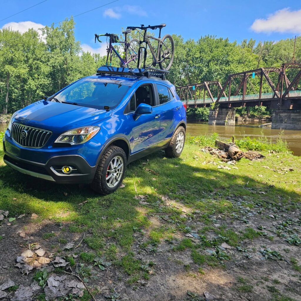 Buick Encore with Kuat Vagabond roof rack with bike mounts