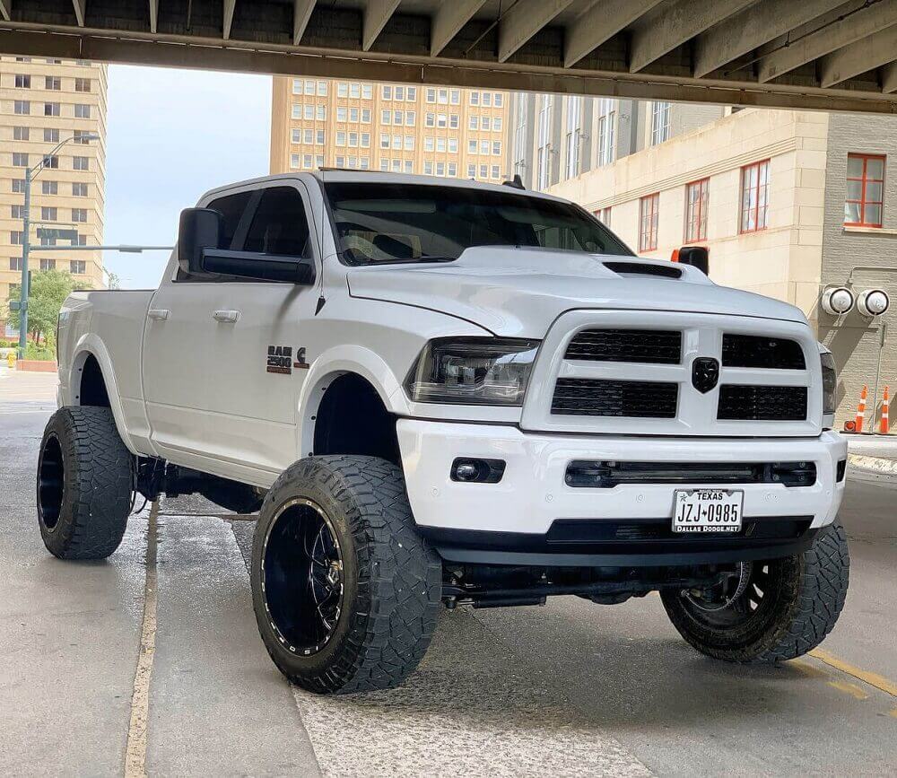 Meet the White Ghost – Lifted 2017 Dodge Ram 2500 Laramie on 37s ...