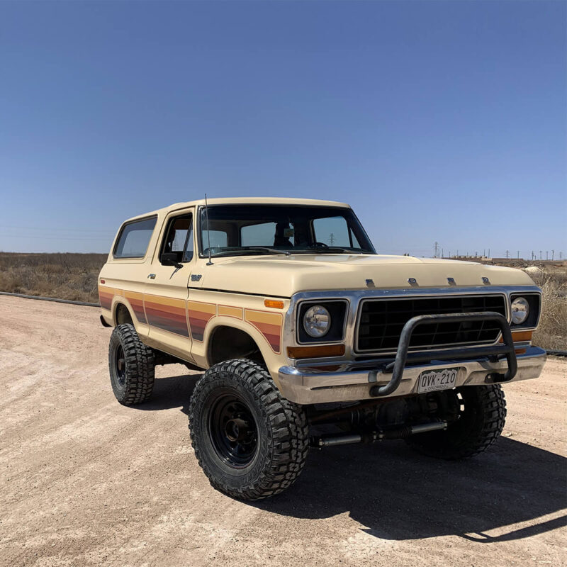 Restored and Lifted Full-Size Ford Bronco on 35 Inch Tires