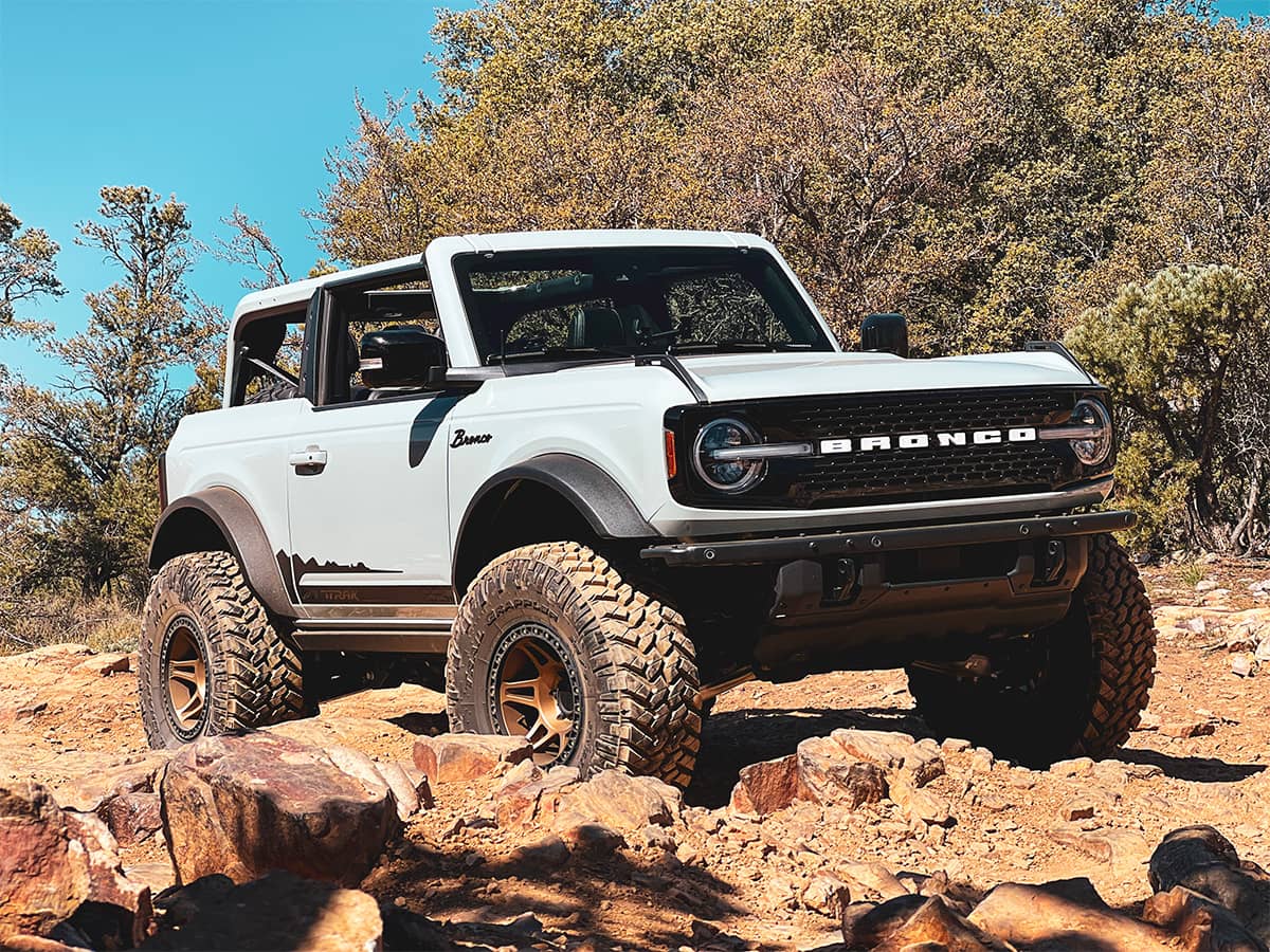 Open top 2021 Ford Bronco Wind trak with a 3 inch lift and 37 inch tires