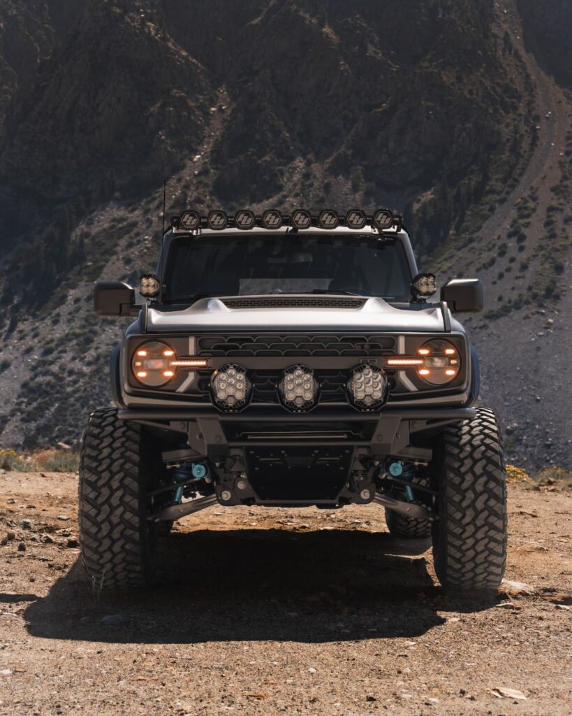 Lifted Ford Bronco on Nitto Trail Grappler 37x12.5r17 tires