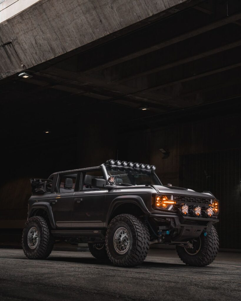 Lifted Ford Bronco 6g with Bestop eTop