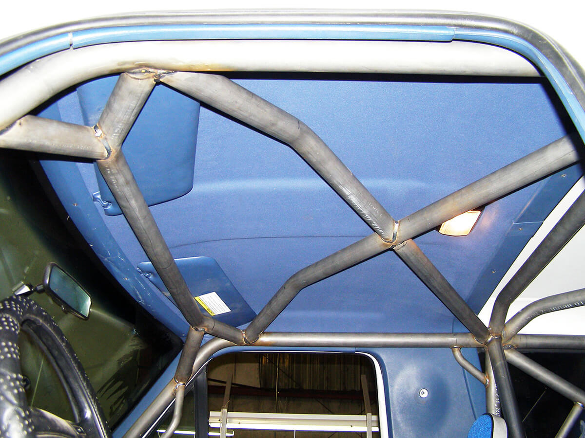 Ford Bronco race prerunner interior roll cage