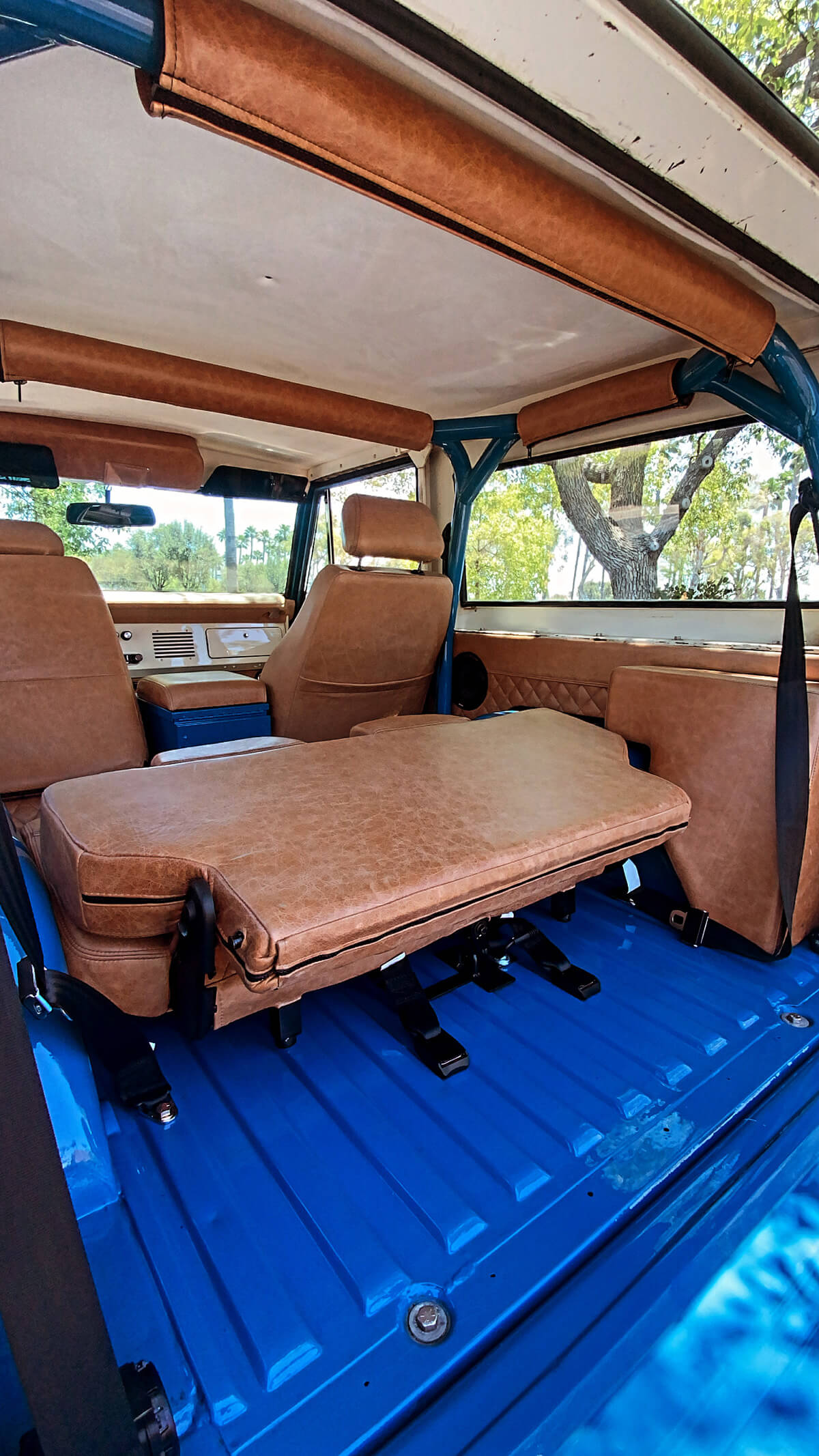 Rear jump seats ford bronco