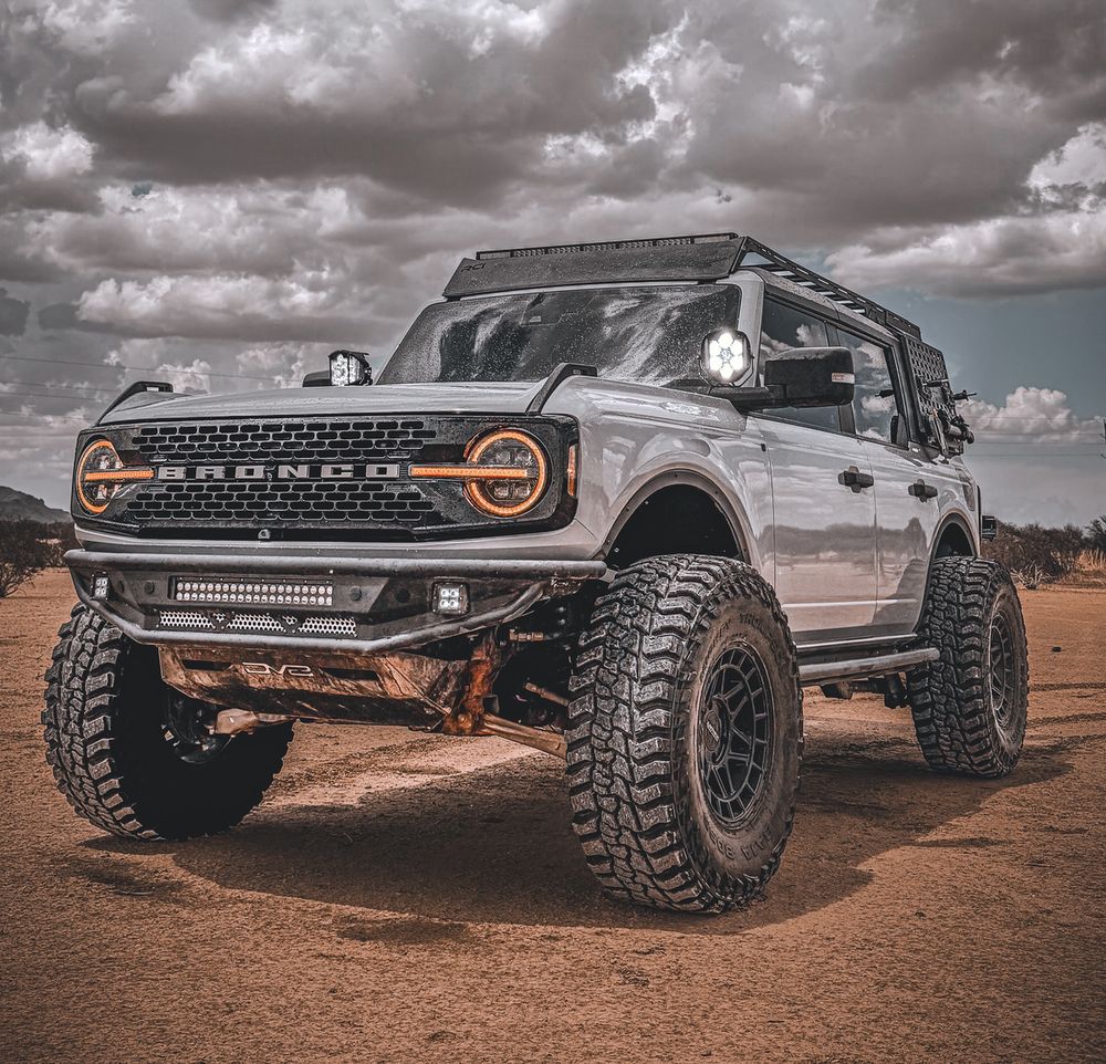 Ideal Ford Bronco Off Road Setup for Trails - 3" Lift, Fender Delete, and 37s