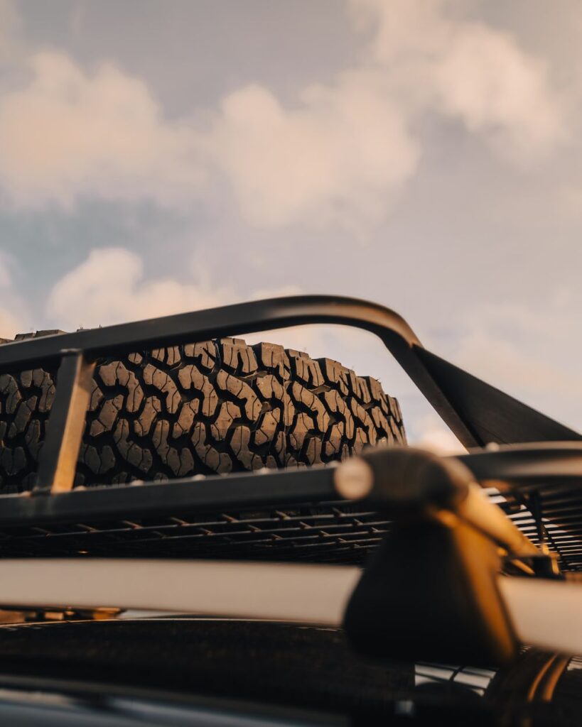 Roof rack with a full size spare tires