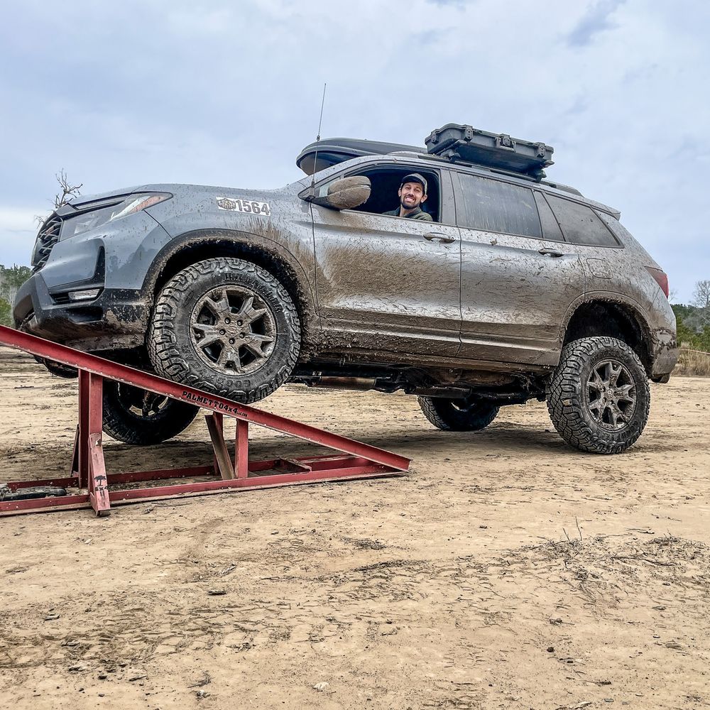HRG off-road 4.5-inch Beast Lift kit features the subframe drop along with rear trailing arm spacers, which allows maintaining optimal geometry of the suspension and drivetrain.