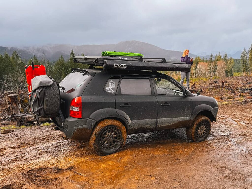 CVT side awning mounted on the roof rack