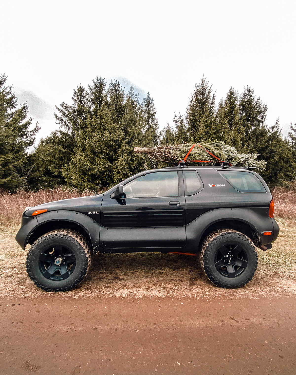 Isuzu Vehicross 3 inch lift 33 inch mud tires