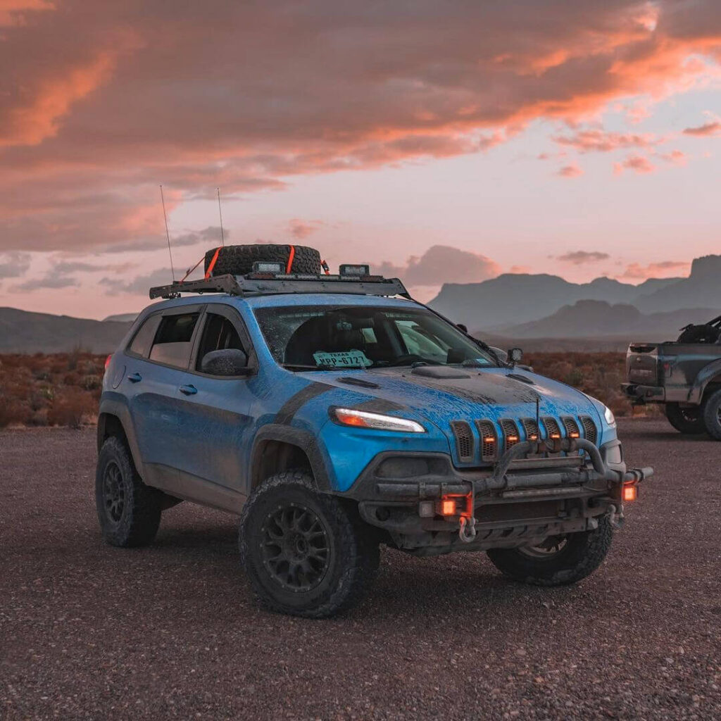 prerunner-inspired-jeep-cherokee-kl-off-road-build-with-a-3-4-lift