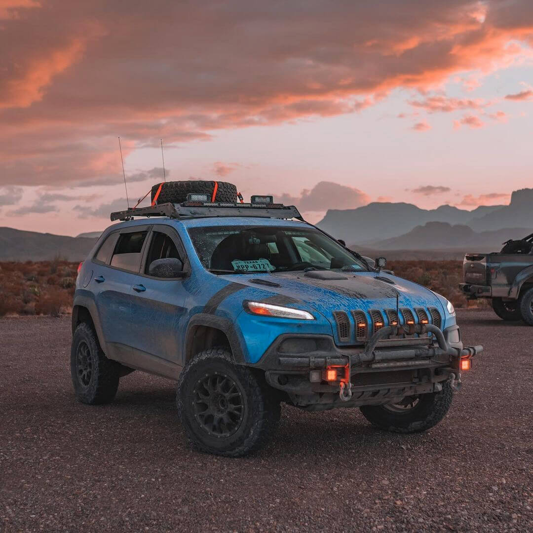Admisión Mm Rascacielos Prerunner-inspired Jeep Cherokee KL Off-road build with a 3-4” lift