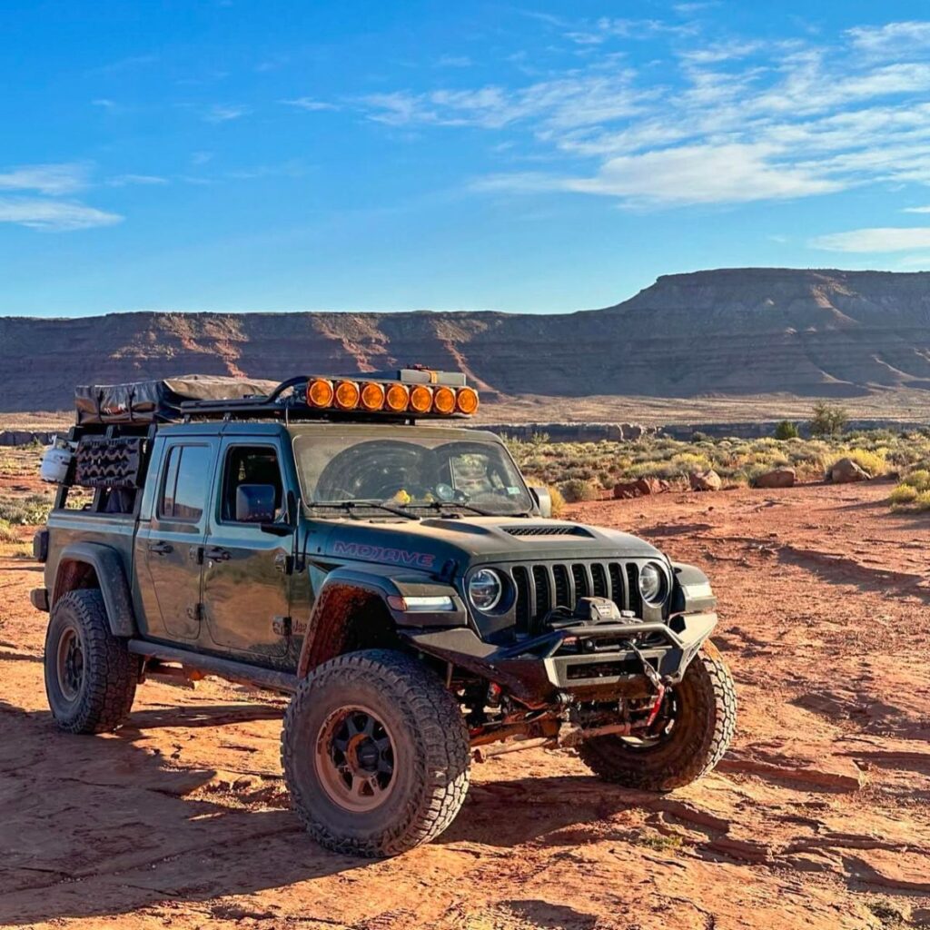 Jeep Gladiator with orang round LED lightbar - KC Gravity Pro