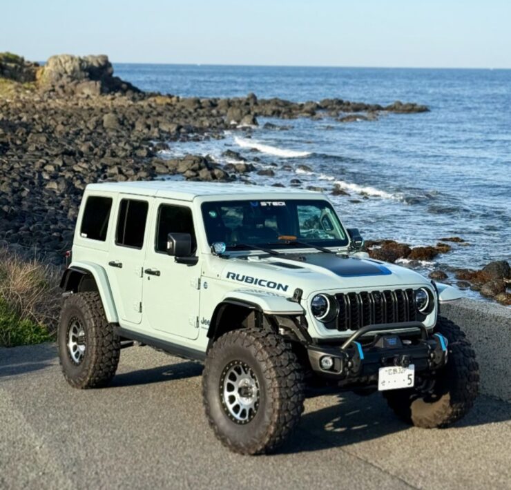 Hybrid Jeep Wrangler JL 4xe Rubicon Off Road Build on 37" Tires